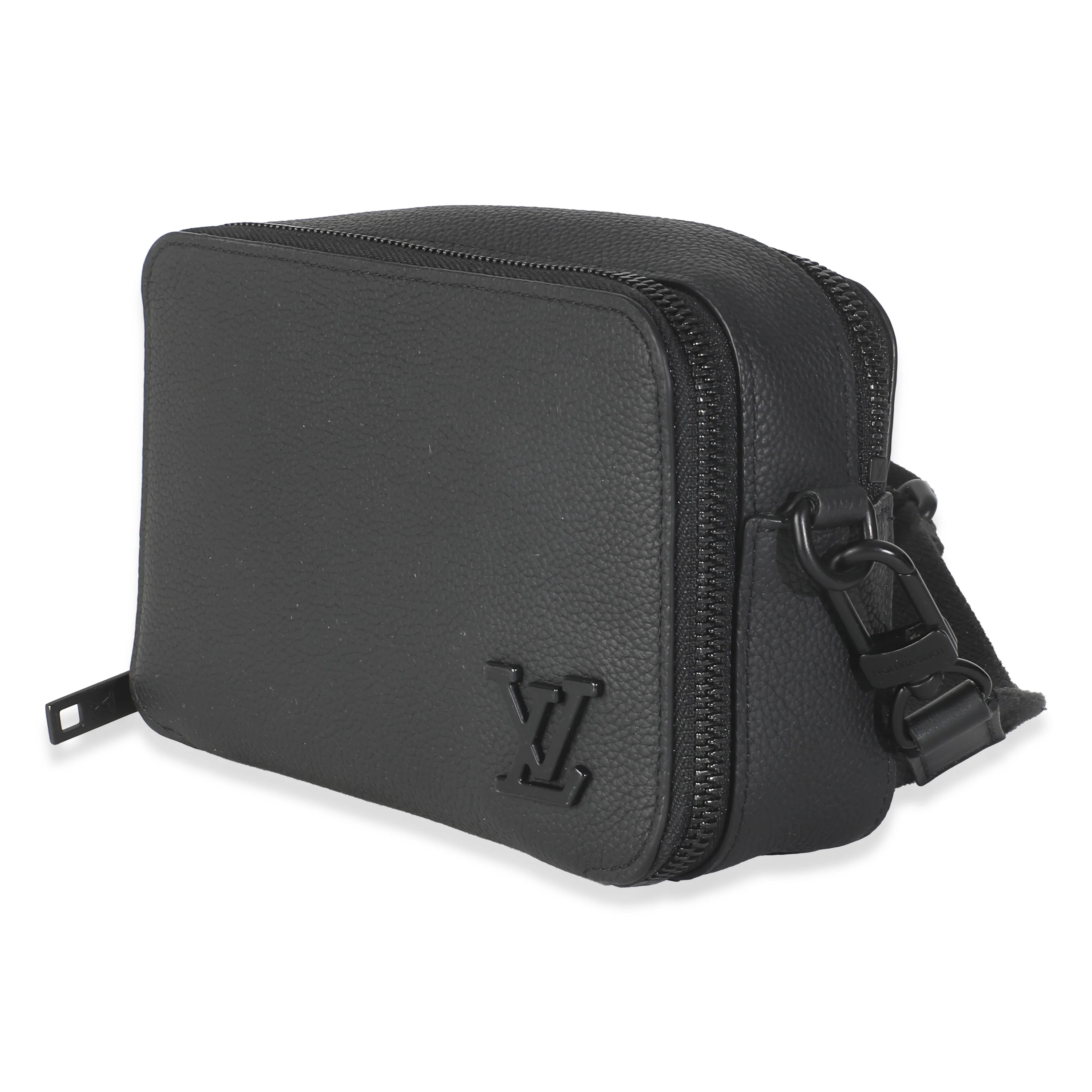 Black Taurillon Alpha Wearable Wallet - Image 2