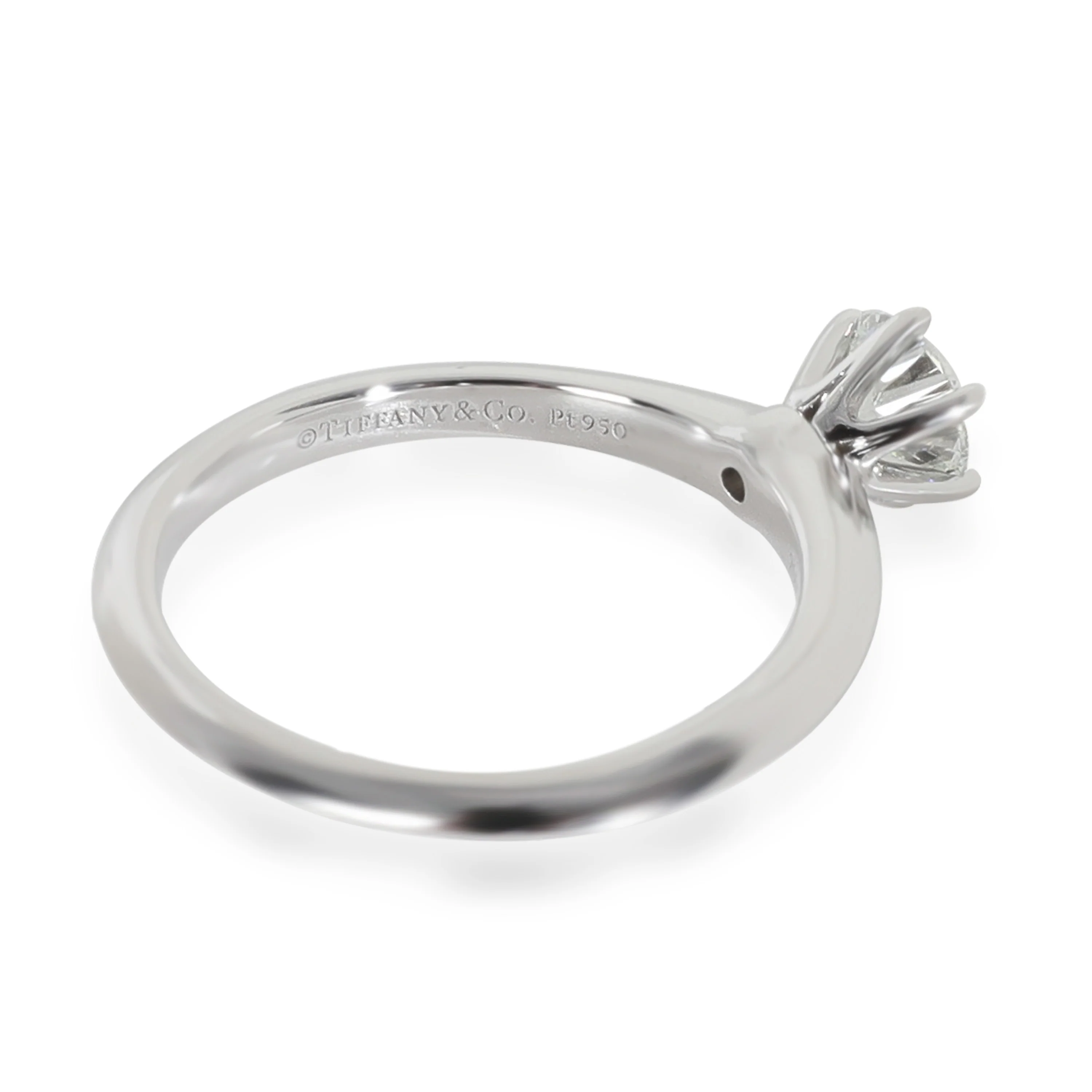0.56 ct Round Brilliant Diamond Engagement Ring - Image 3