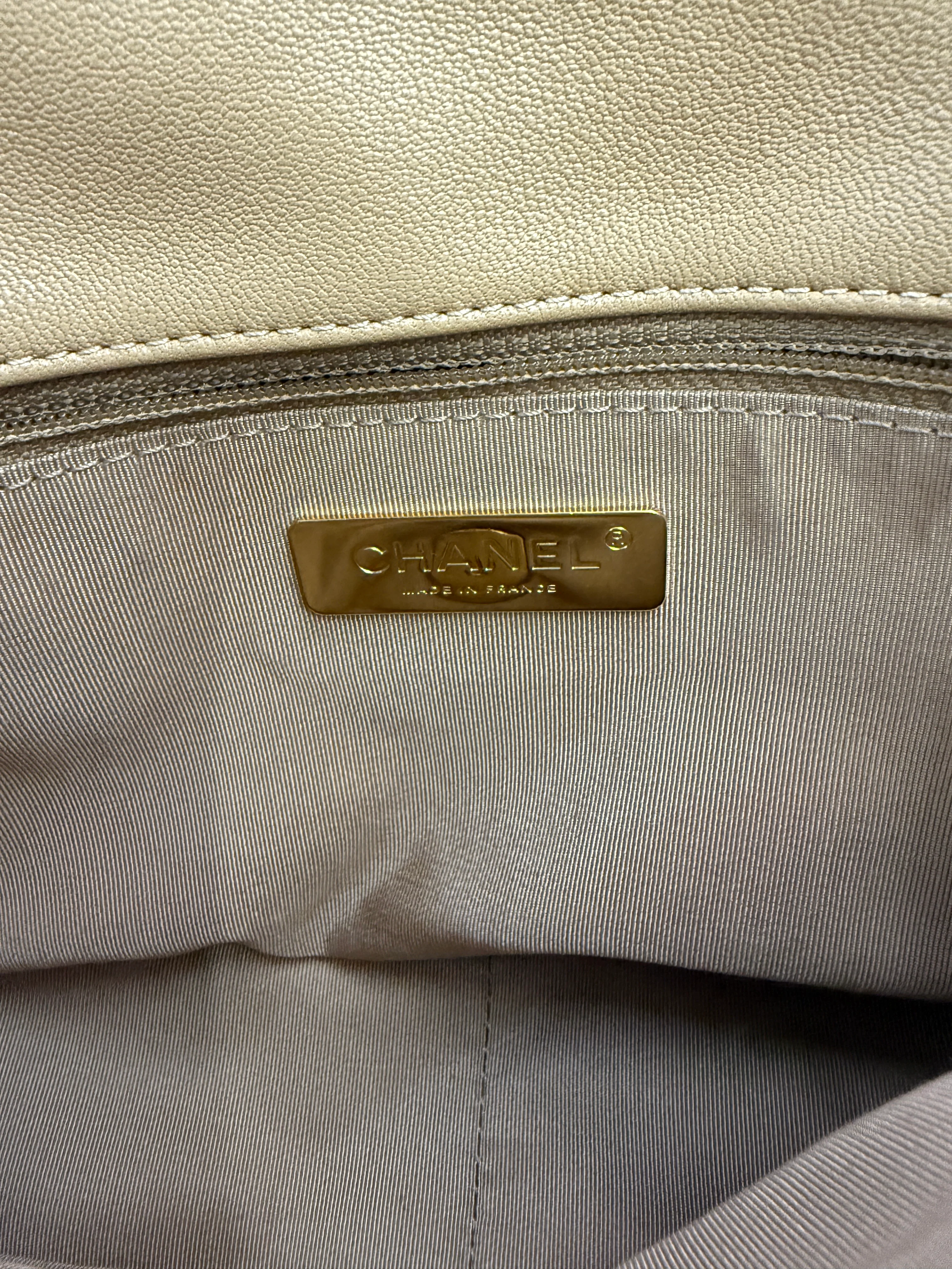 Beige Quilted Lambskin Chanel 19 Flap Bag - Image 10