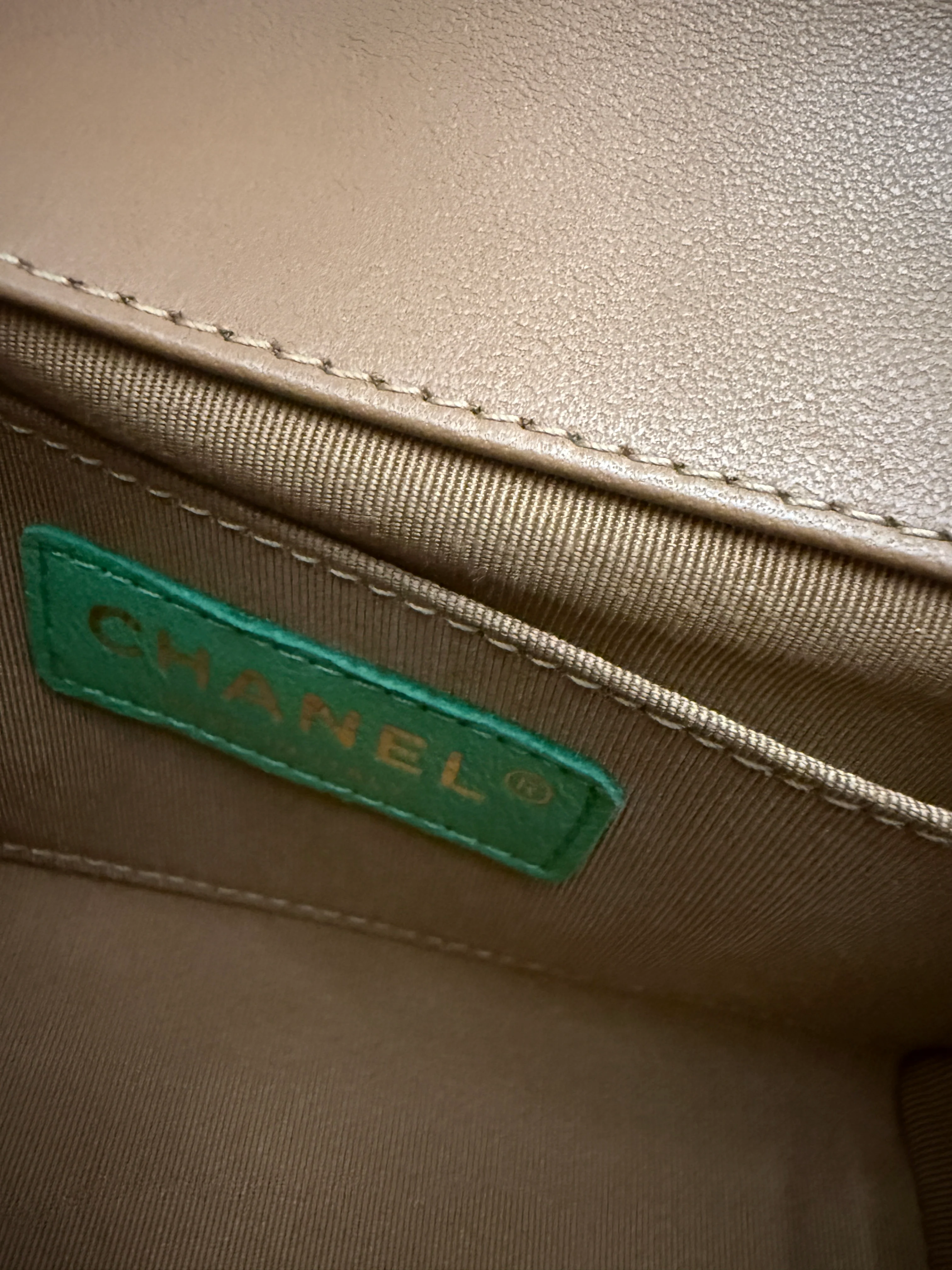 Green Quilted Lambskin Ribbon Chain Mini Flap Bag - Image 10