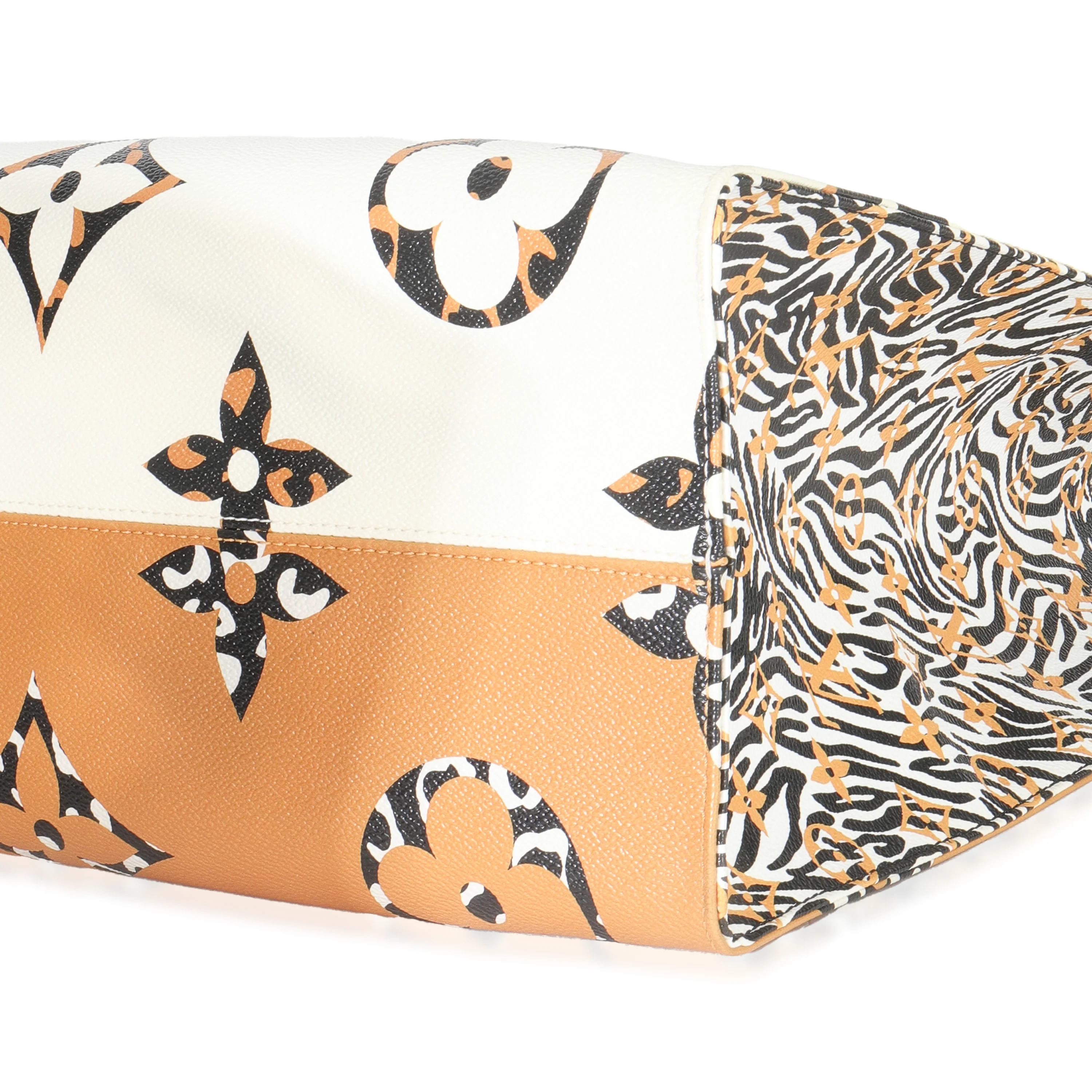White Giant Monogram Jungle Canvas Onthego GM - Image 6