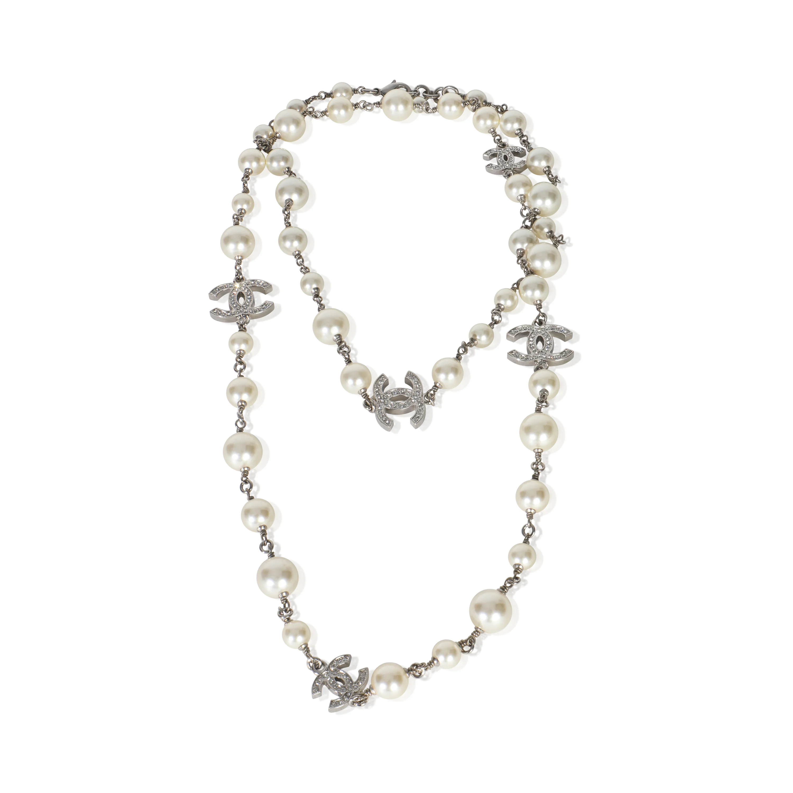 2023 Faux Pearl Station Necklace - Image 3