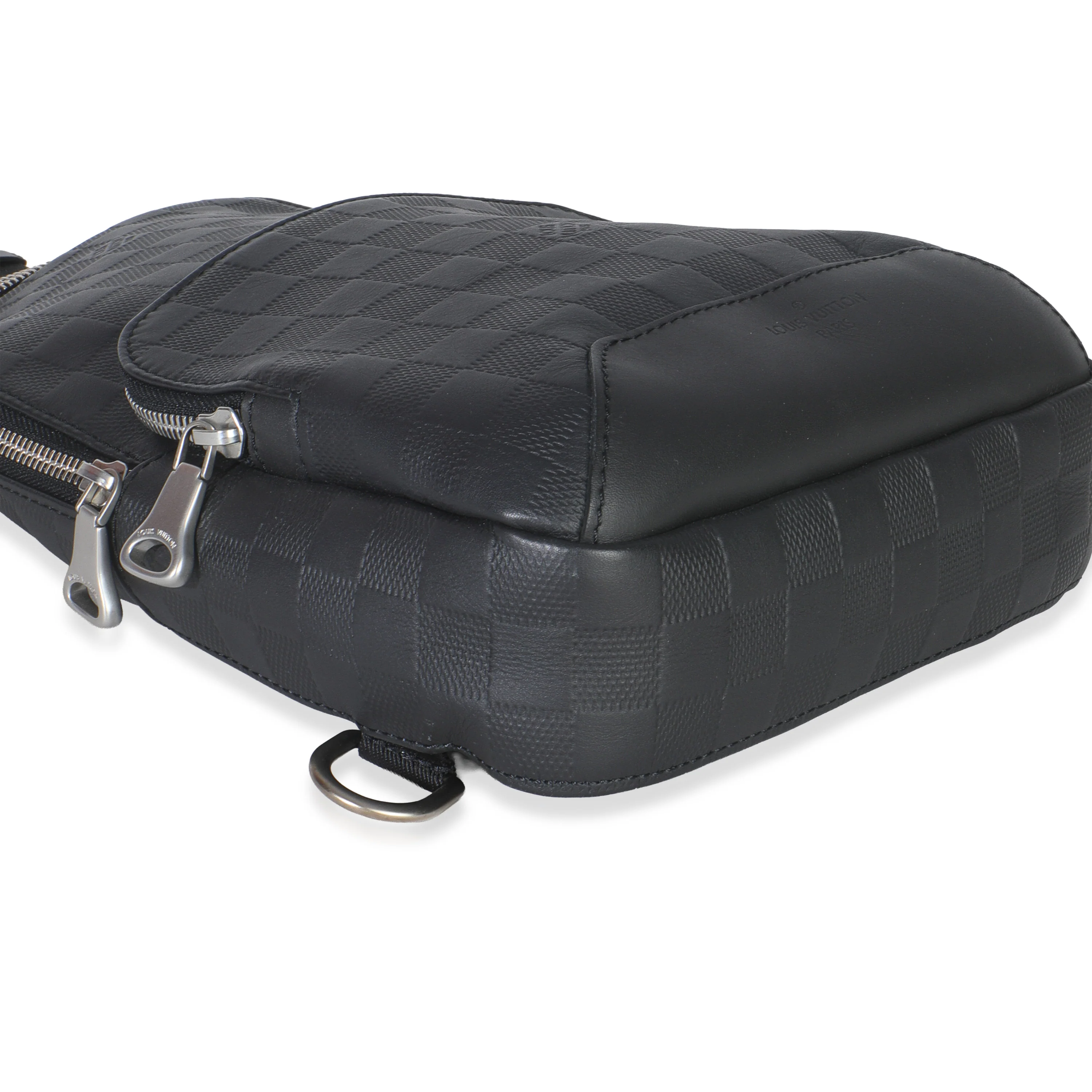 Onyx Damier Infini Avenue Slingbag - Image 6