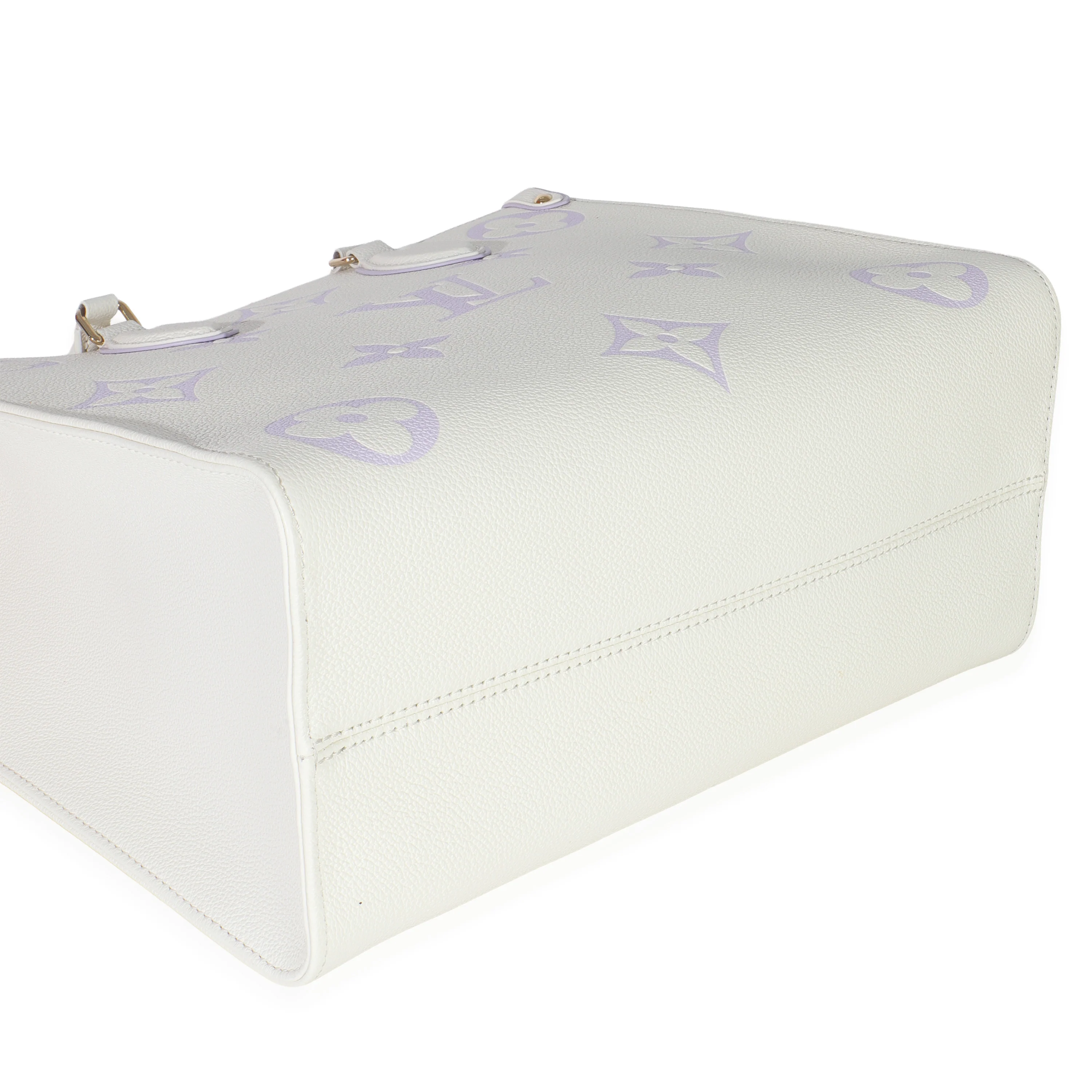 Latte Bubble Tea Empreinte Monogram Giant Onthego MM - Image 7