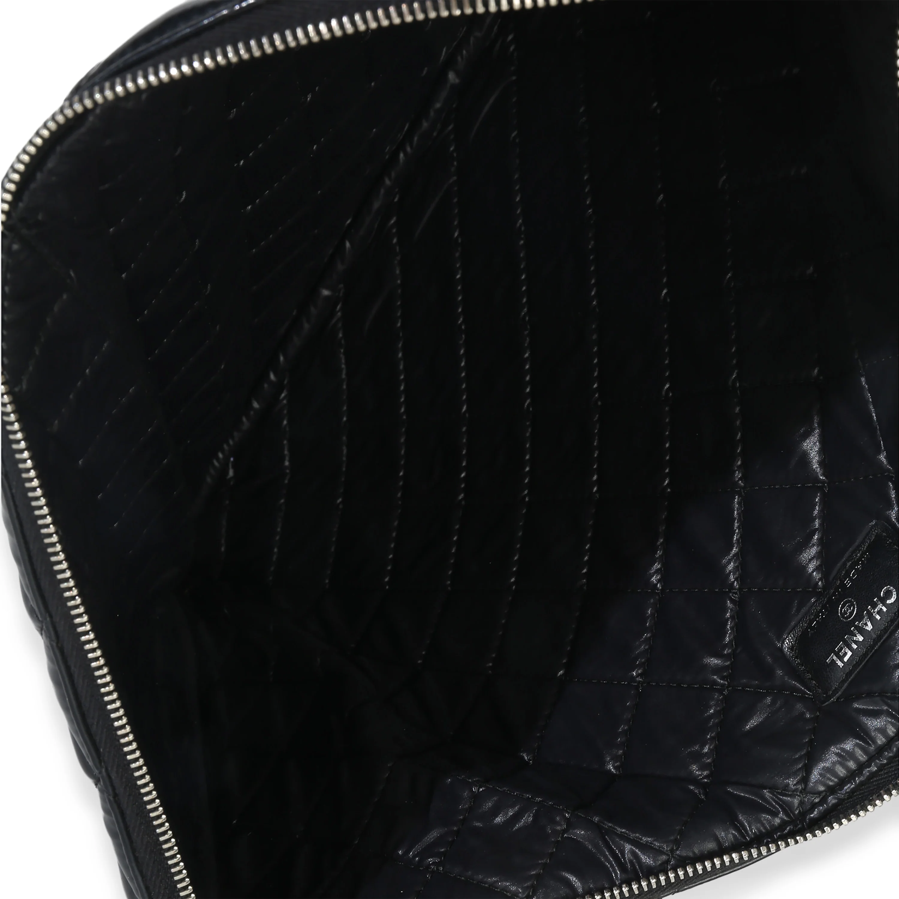 Black Quilted Patent Large Cosmetic O-Case - Image 9