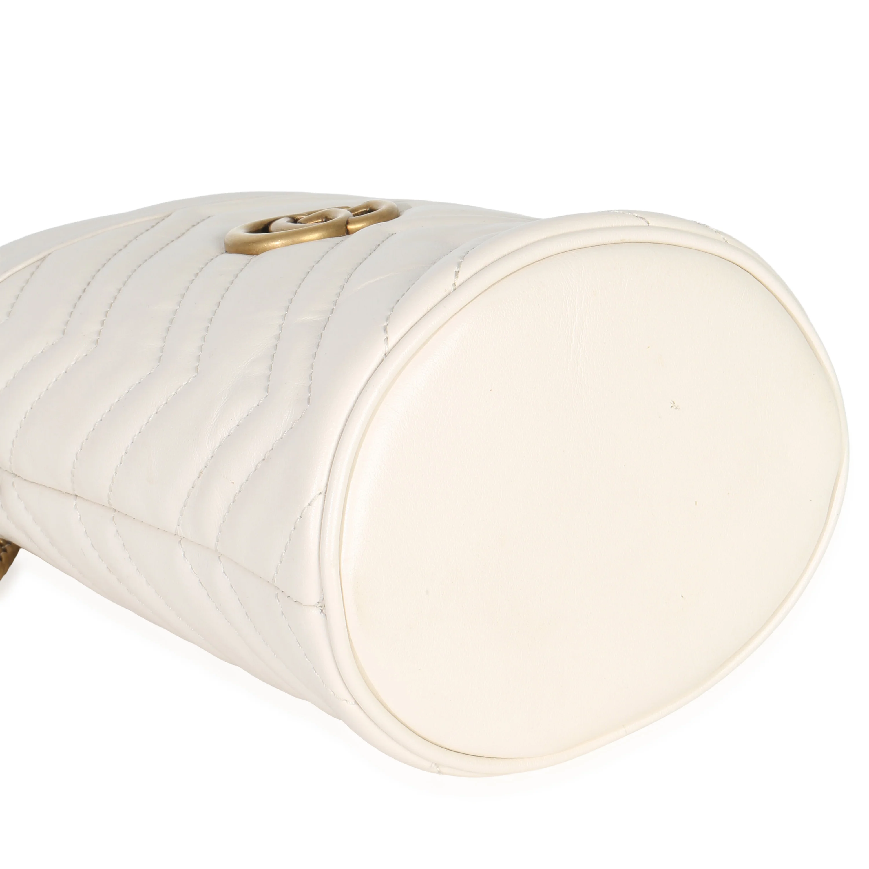 White Matelasse Calfskin Mini GG Marmont 2.0 Bucket Bag - Image 6