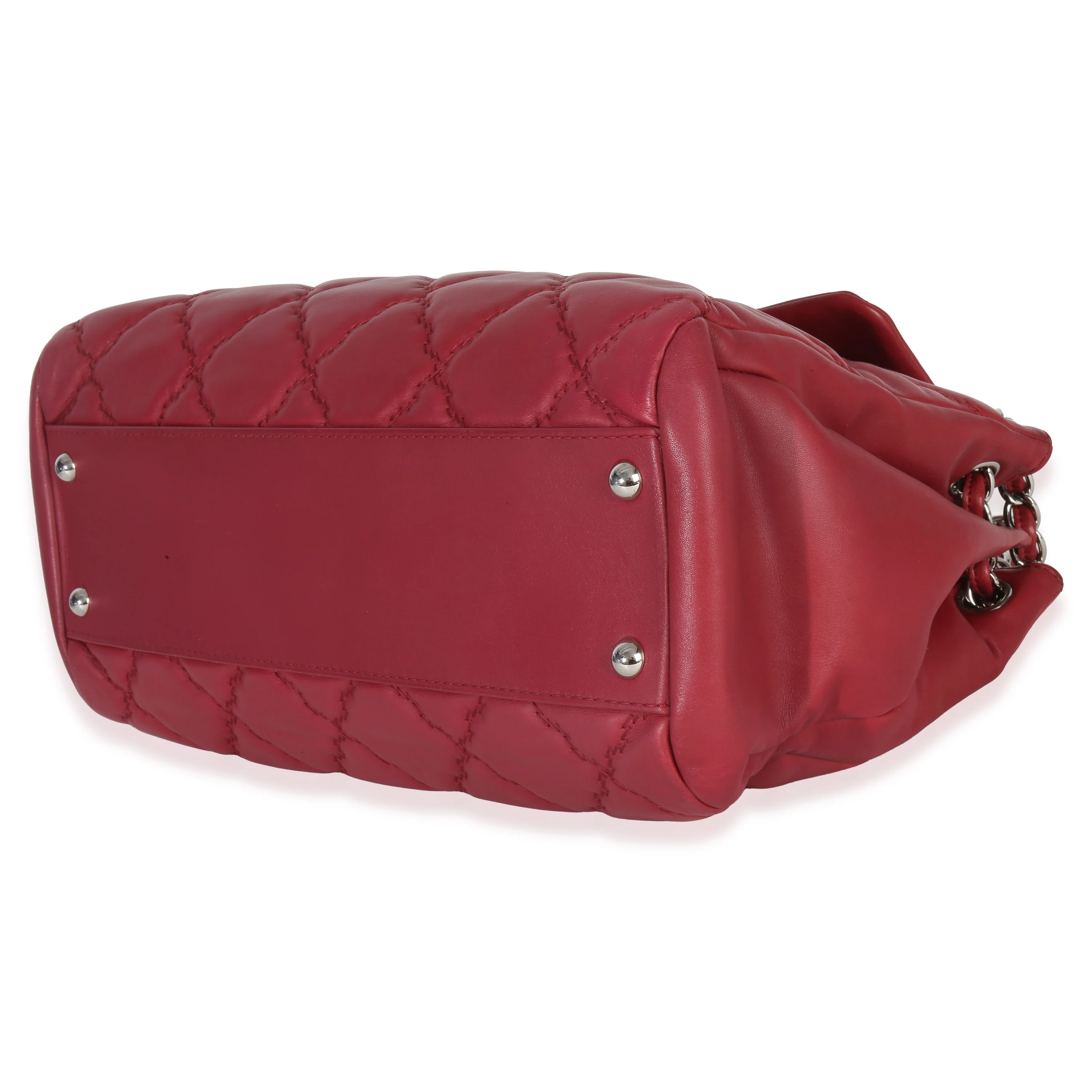 Red Quilted Lambskin Hampton Large Flap Bag - Image 7
