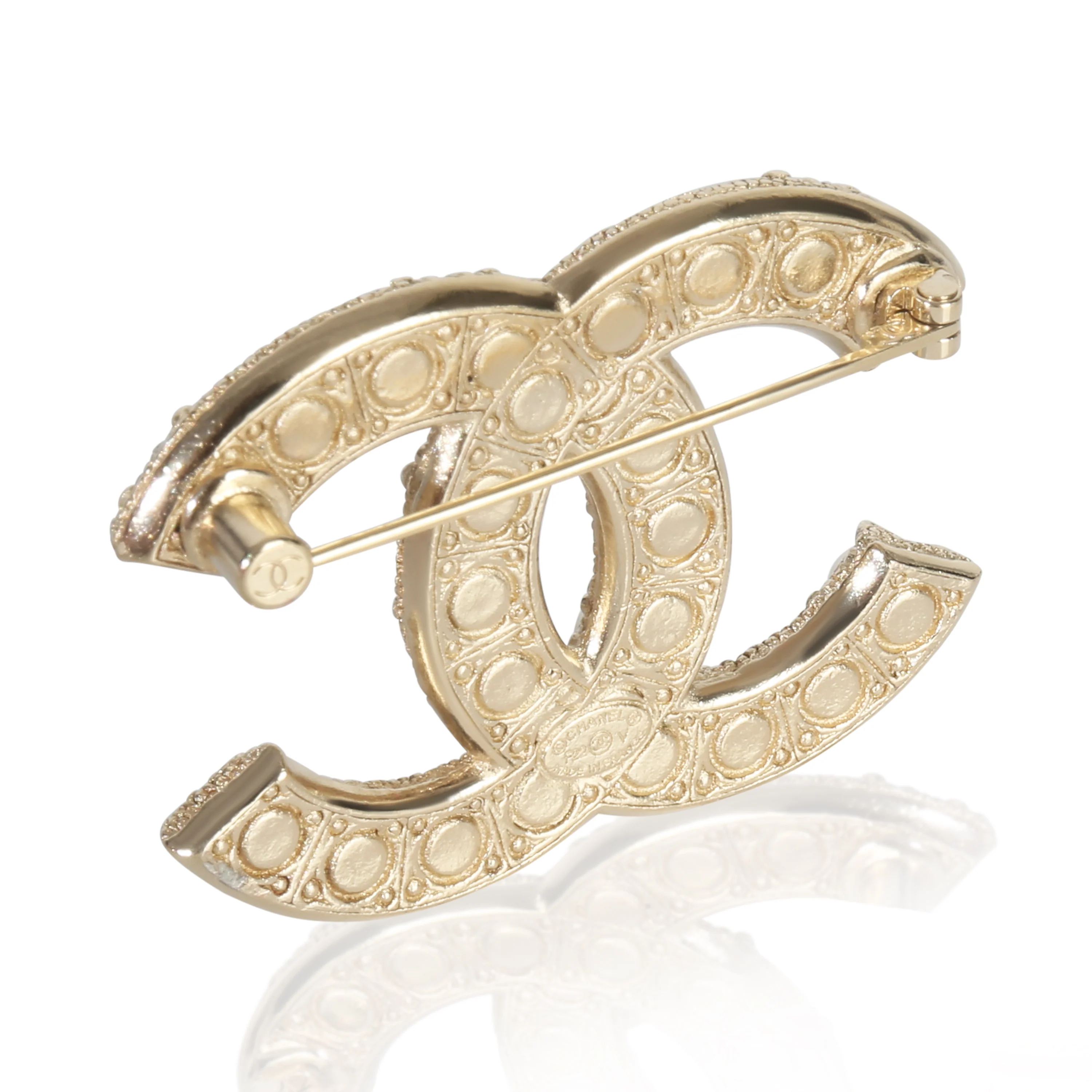 Gold-Plated 2022 Faux Pearl & Strass CC Brooch - Image 2