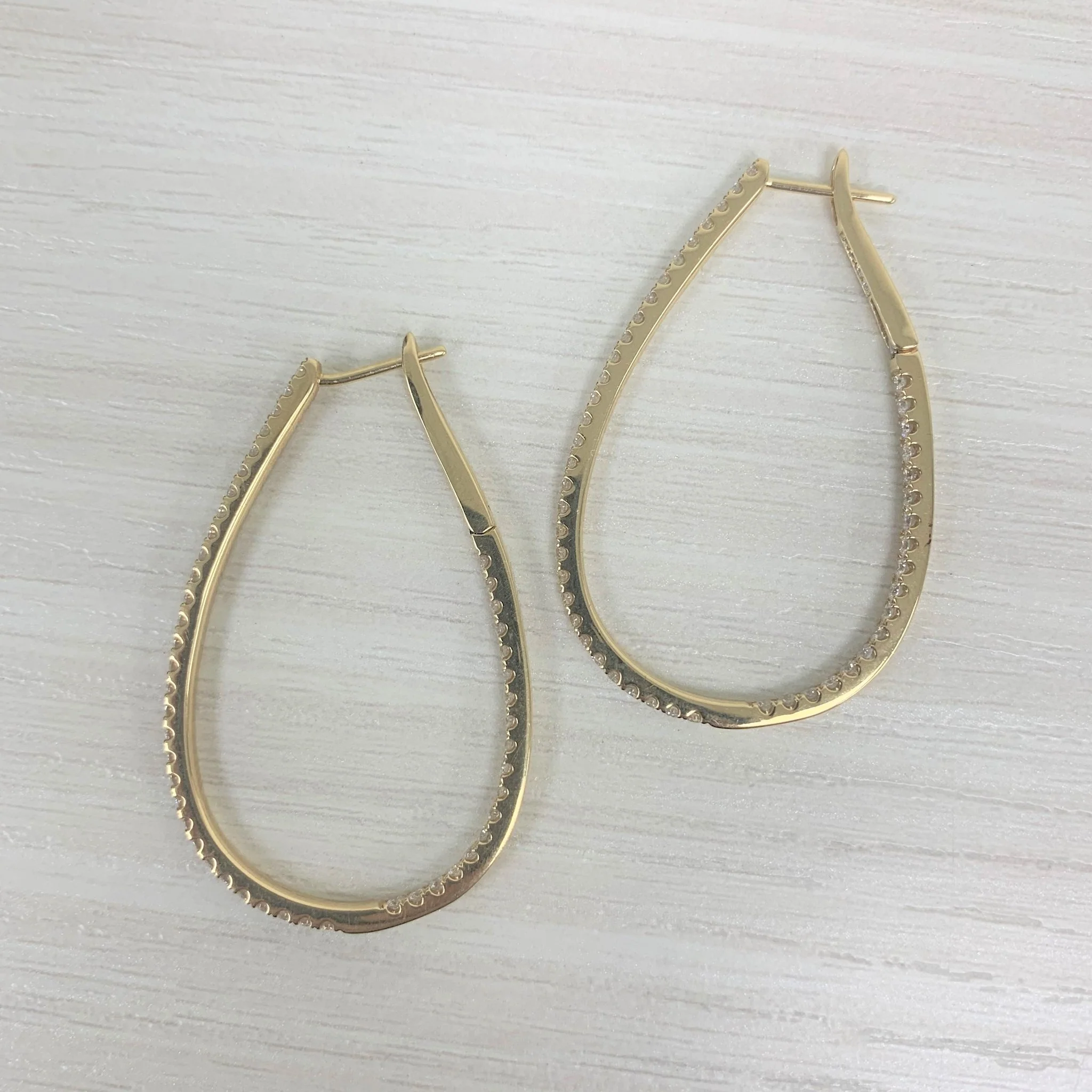 Inside Out Diamond Hoop Earrings in 14K White Gold 1.60 ctw - Image 2