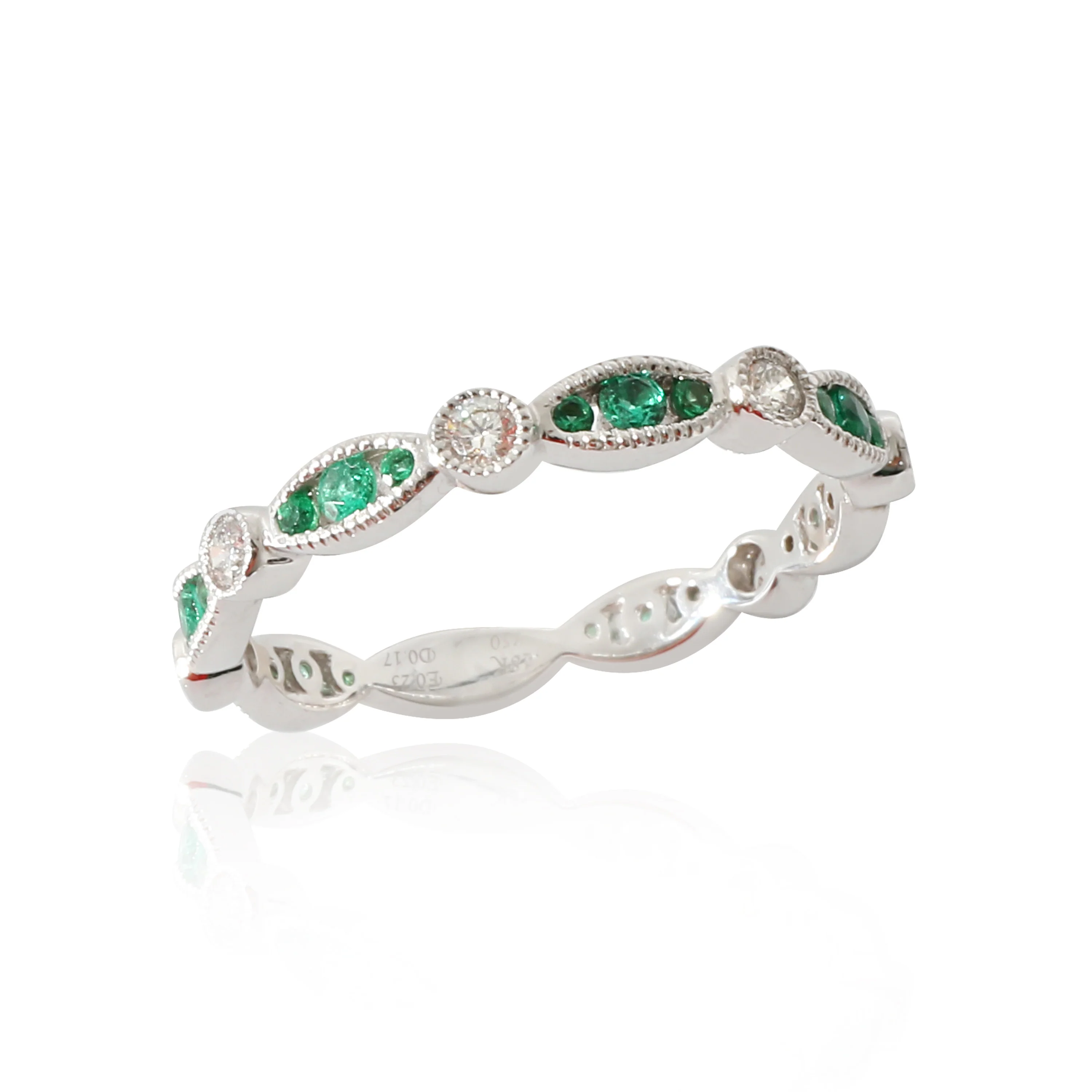 18K White Gold Diamond & Emerald Band, .19 Ctw. - Image 5