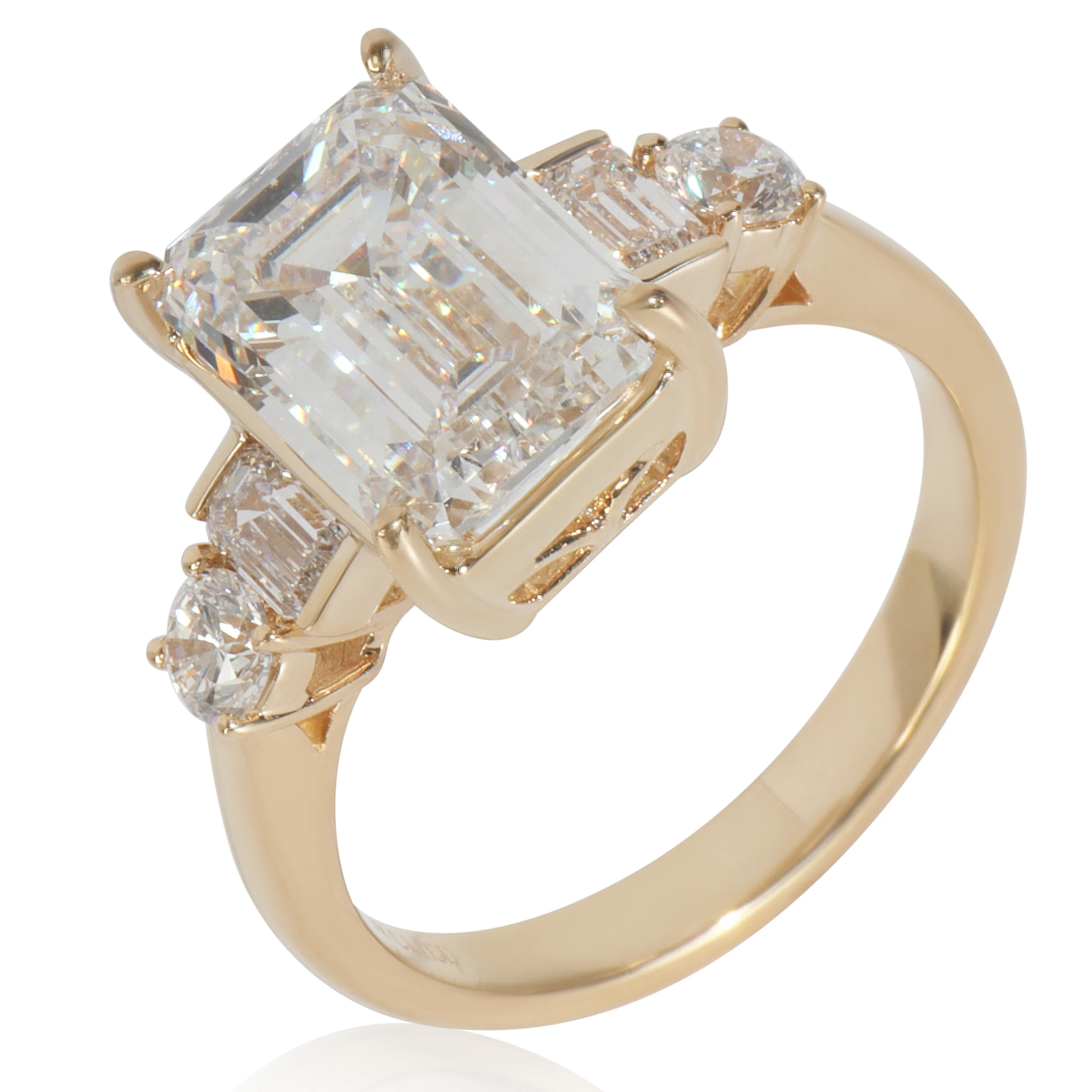 479 ctw Yellow Gold Lab-Grown Diamond Ring - Image 4