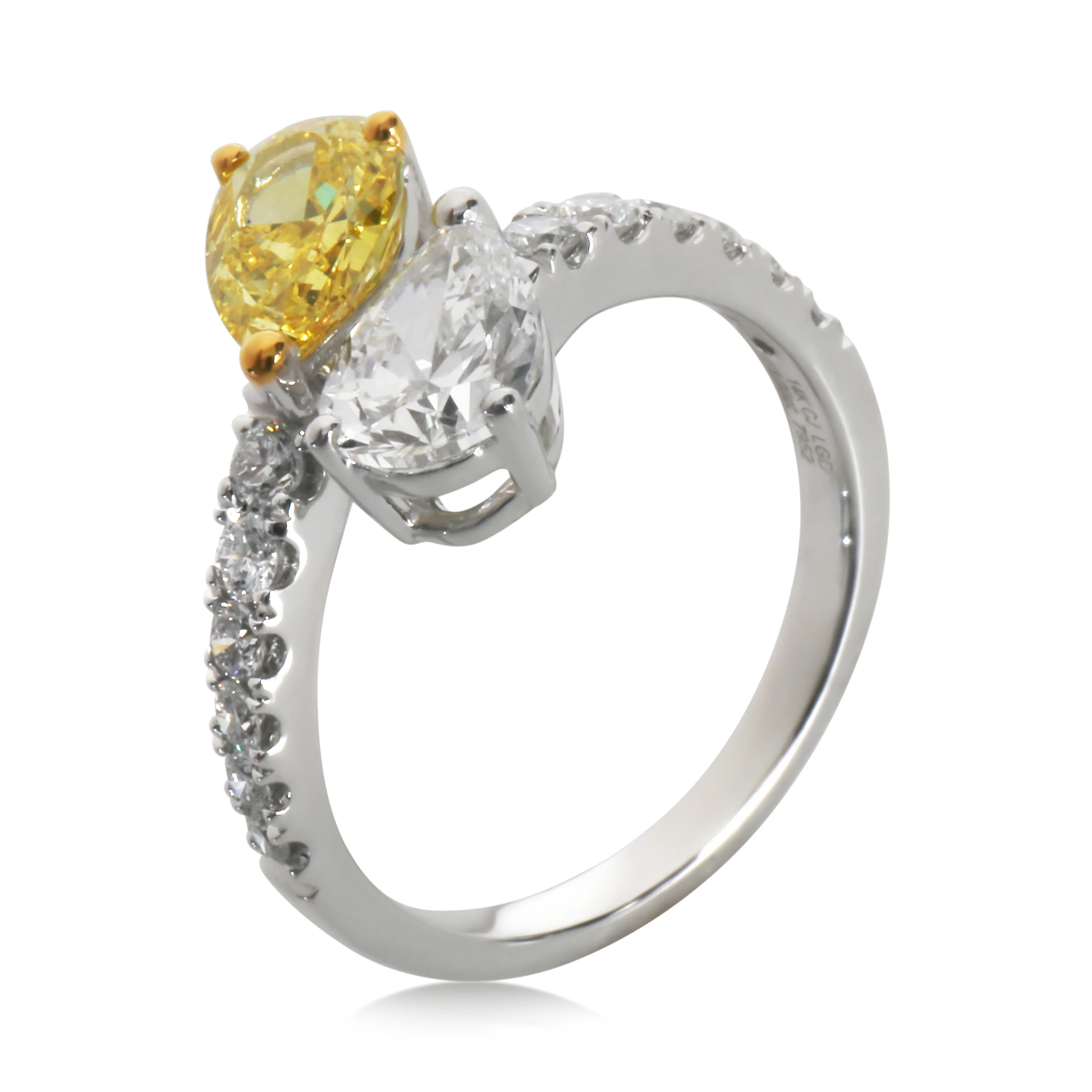 2.5 ctw White Gold & Yellow Gold Lab-Grown Diamond Ring - Image 6