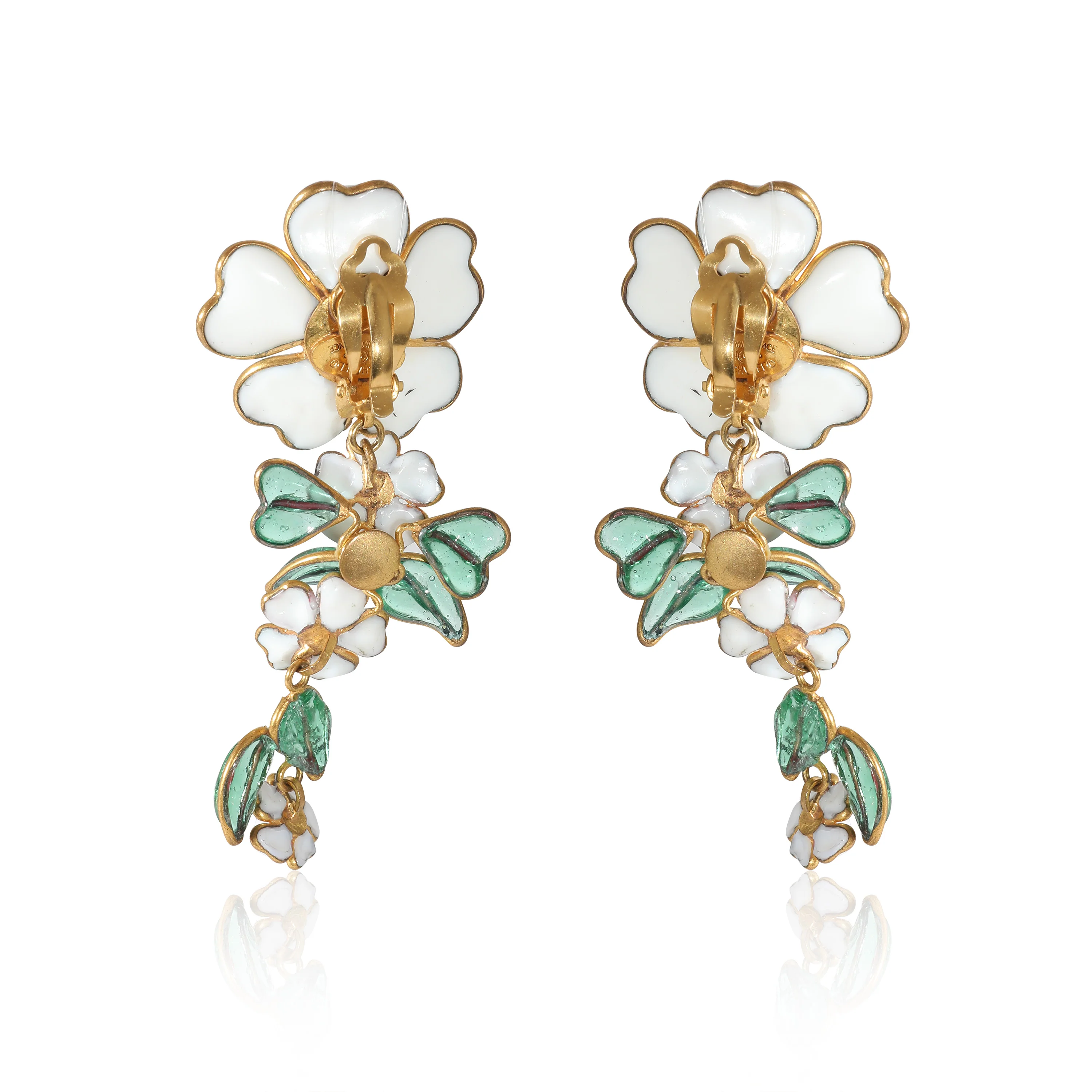 Vintage Chanel White & Green Gripoix Flower Clip-On Earrings, 93 P - Image 3