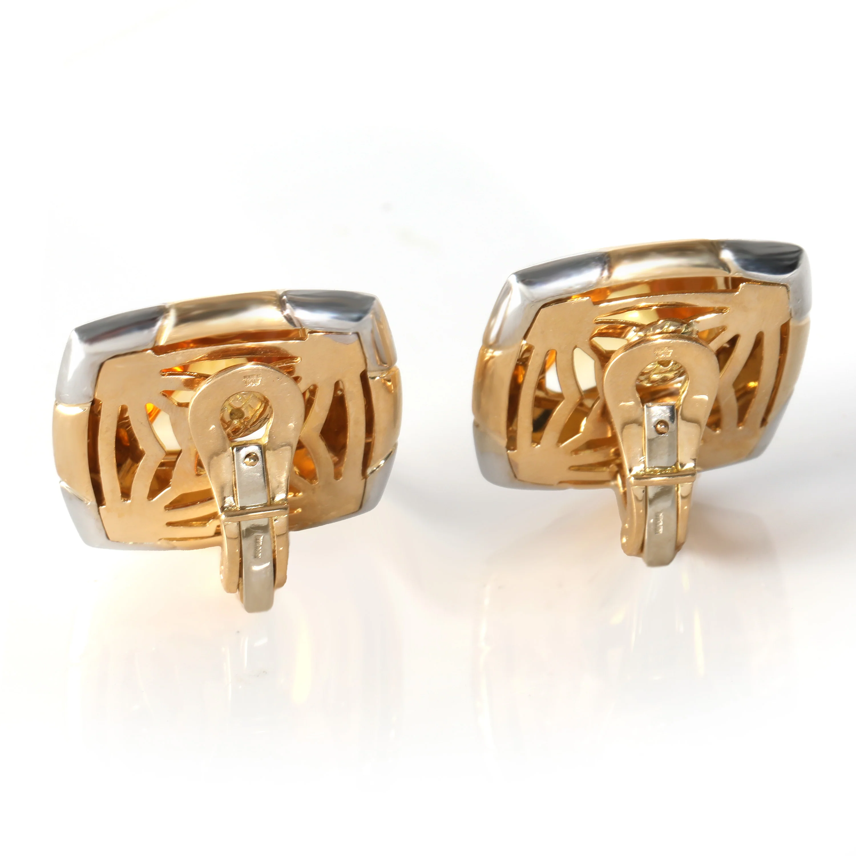 Pyramid Earring in 18k White Gold/Yellow Gold - Image 3