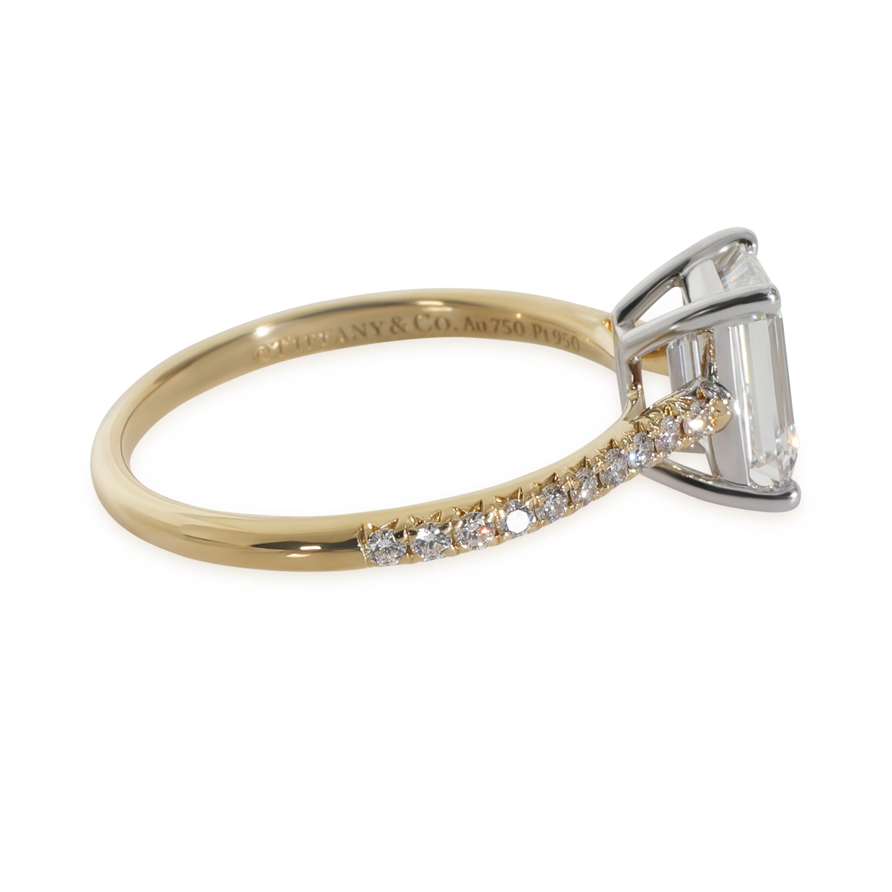 1.51 ct Emerald Diamond Novo Engagement Ring - Image 2