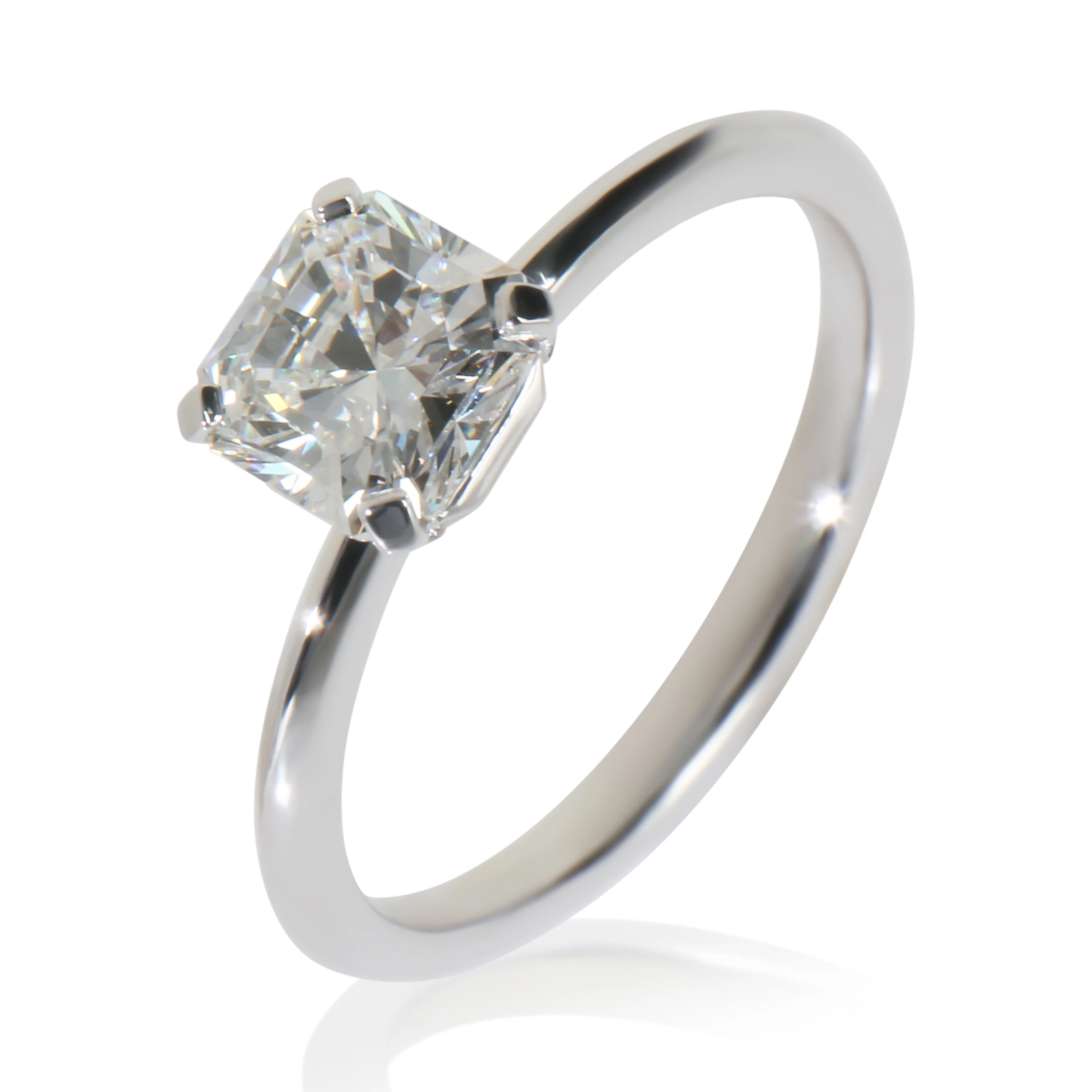 Platinum Tiffany & Co. Tiffany True Solitaire Engagement Ring, .91 Ct. F VS1 - Image 6